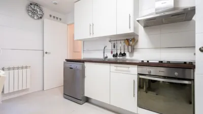 Apartment on Agatha Christie Street photo 10