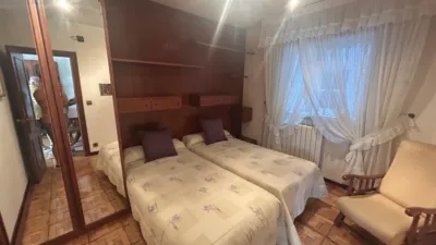 Piso en alquiler en Calle del Pintor Modinos, Centro (Torrelavega) de 1.000 €<span>/mes</span>