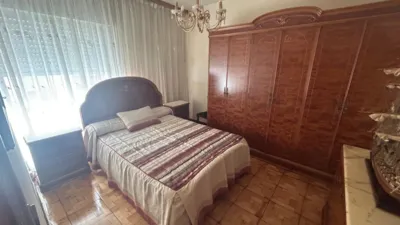 Piso en alquiler en Calle del Pintor Modinos, Centro (Torrelavega) de 1.000 €<span>/mes</span>