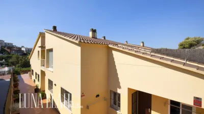 House on Carrer de Po Robert photo 3