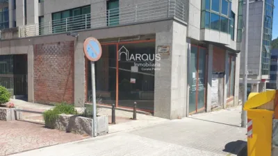 Nave industrial en alquiler en Castiñeiriño - Cruceiro Do Sar - Más