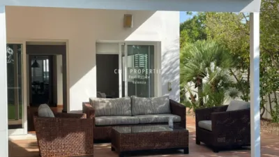 Chalet en alquiler en Travesía de San Gerard, El Vedat-Santa Apol·lònia (Torrent) de 2.500 €<span>/mes</span>