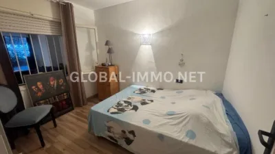Apartment in Centre photo 17
