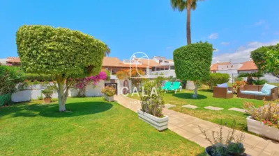 House on Fairway Village photo 4