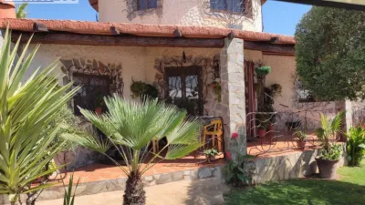 Chalet in Marchena photo 6