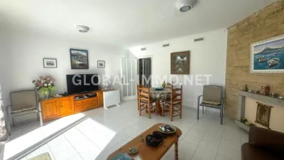 Apartment in Centre photo 8