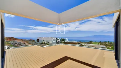 Villa on Calle Josefina de La Torre photo 61