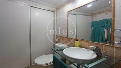 Apartment on Calle Andreu Alabarta photo 18