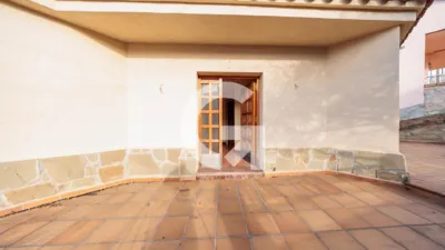 Chalet on Pj Sant Jordi Street photo 3