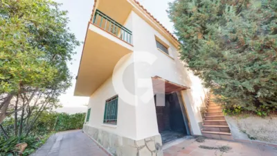 Chalet on Pj Sant Jordi Street photo 51
