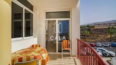 Top-floor apartment on Calle del Mojón photo 4