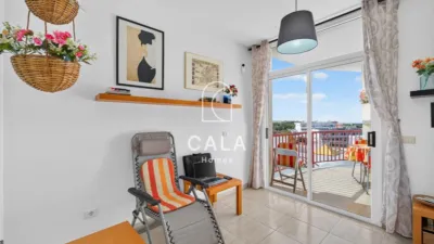 Top-floor apartment on Calle del Mojón photo 5