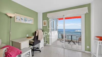 Apartment on Avenida Juan Carlos I photo 6