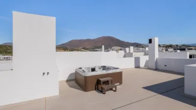 Penthouse on Autopista del Mediterráneo photo 44