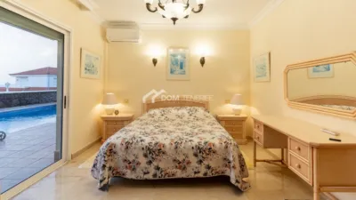 Chalet en venta en Playa La Arena, Santiago del Teide de 1.150.000 €