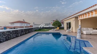 Chalet en venta en Playa La Arena, Santiago del Teide de 1.150.000 €