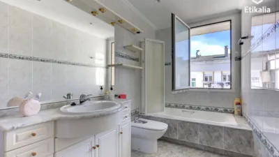 Piso en venta en Calle de Federico Baráibar, Desemparados-Judimendi-Santa Lucía (Vitoria - Gasteiz) de 350.000 €