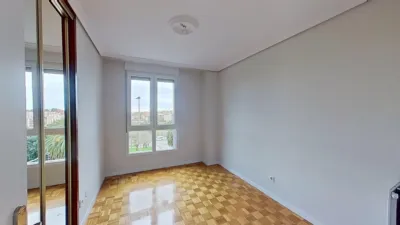 Apartment on Avenida de Camilo Alonso Vega photo 12