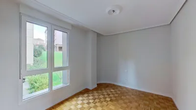Apartment on Avenida de Camilo Alonso Vega photo 16