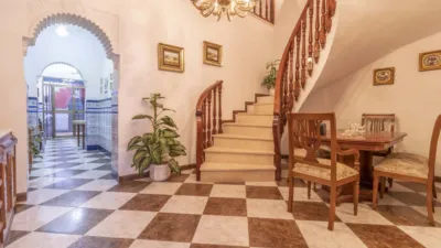 House in Brenes photo 2