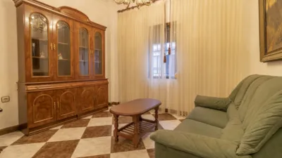 House in Brenes photo 6