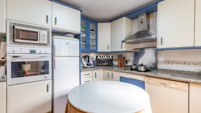 Casa pareada en venta en Las Candelas, Montesol-Mejostilla (Cáceres Capital) de 249.000 €