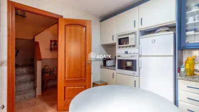 Casa pareada en venta en Las Candelas, Montesol-Mejostilla (Cáceres Capital) de 249.000 €