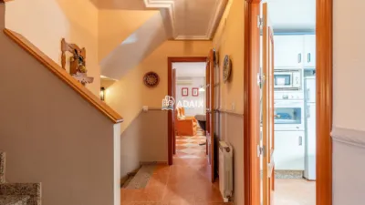 Casa pareada en venta en Las Candelas, Montesol-Mejostilla (Cáceres Capital) de 249.000 €