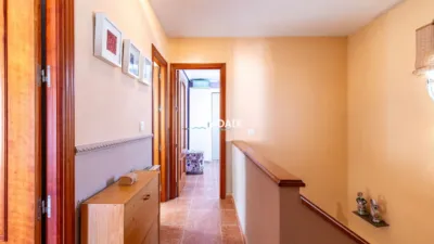 Casa pareada en venta en Las Candelas, Montesol-Mejostilla (Cáceres Capital) de 249.000 €
