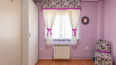Casa pareada en venta en Las Candelas, Montesol-Mejostilla (Cáceres Capital) de 249.000 €