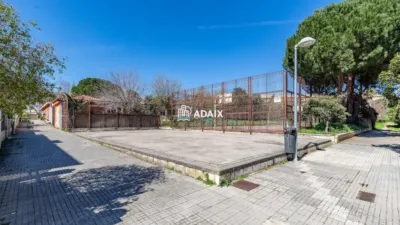 Casa pareada en venta en Las Candelas, Montesol-Mejostilla (Cáceres Capital) de 249.000 €