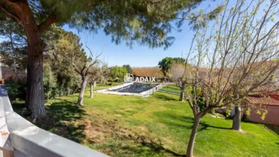 Casa pareada en venta en Las Candelas, Montesol-Mejostilla (Cáceres Capital) de 249.000 €
