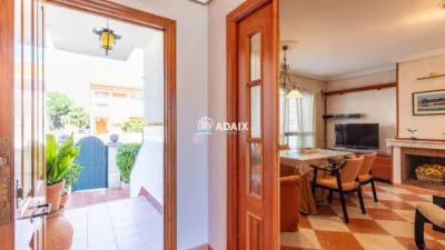 Casa pareada en venta en Las Candelas, Montesol-Mejostilla (Cáceres Capital) de 249.000 €