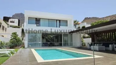 Casa en Avenida Madroñal photo 3