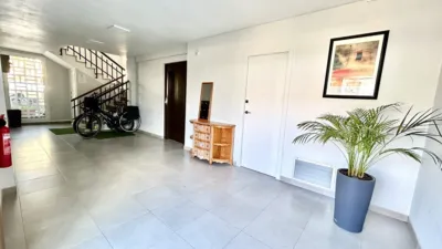 Apartment on street photo 29