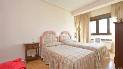 Piso en venta en Avenida de Hernán Cortés, cerca de Travesía de Hernán Cortés, Oeste-Nuevo Oeste (Cáceres Capital) de 250.000 €