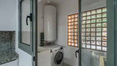 Apartment in El Paraíso-Atalaya-Benamara photo 14
