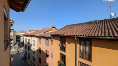 Piso en venta en Calle de Santo Domingo, Casco Viejo (Vitoria - Gasteiz) de 155.000 €