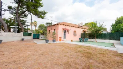 Chalet en alquiler en Carrer 302, La Canyada - La Cañada (Paterna) de 2.000 €<span>/mes</span>