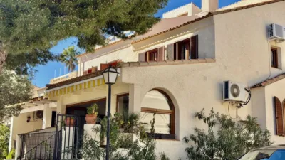 House in a Beautiful Bungalow for Sale in El Faro, Gran Alacant photo 2