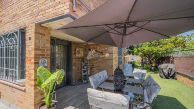 House in Centre photo 9