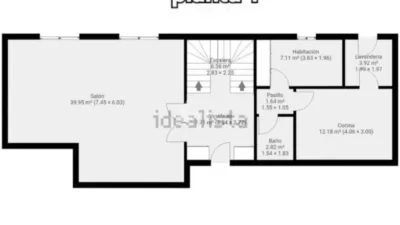 House in Centre photo 69