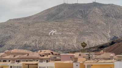 Chalet adosado en venta en Playa de Las Americas, Los Cristianos (Arona) de 970.000 €