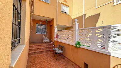 Duplex on Paseo del Generalife photo 5