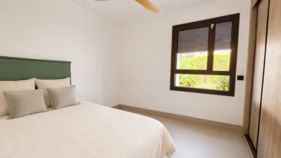 Apartment in Istán photo 9