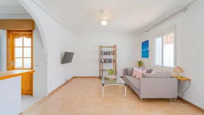 Apartment on street photo 16