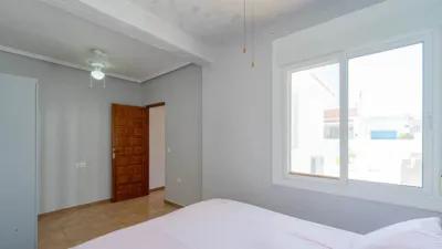 Apartment on street photo 28