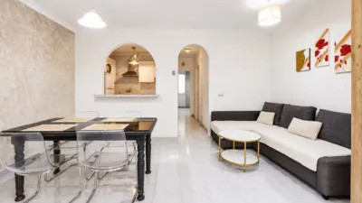 Pis – Torrevieja, Urbanización Calas Blancas - Més