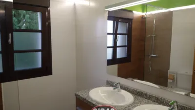 Casa en alquiler en Calle Faro de Arriba, La Manjoya-Parroquias Sur (Oviedo) de 1.200 €<span>/mes</span>