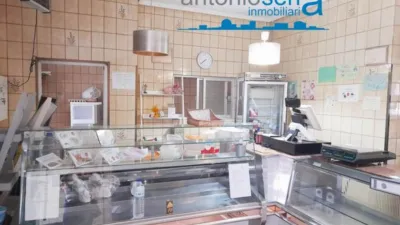 Local comercial en venta en Calle de Alicante, El Carme (Manises) de 153.000 €